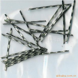 建筑建材與機械設備 現代城市建設的雙引擎